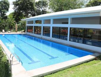 Se alquila apartamento en Santa Ana San José 27-174