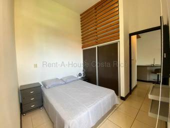 Se alquila apartamento en Santa Ana San José 27-174