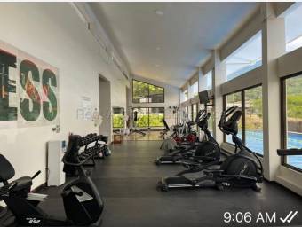 Se alquila apartamento en Santa Ana San José 27-174