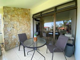 Se alquila apartamento en Santa Ana San José 27-174