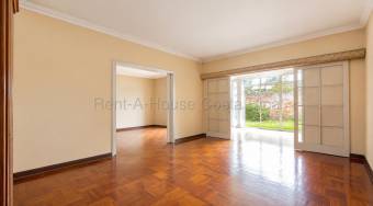 Venta de casa de un nivel con uso mixto y amplio terreno en San José #27-167 GS