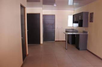 Alquiler de Apartamento en Curridabat  #19-744
