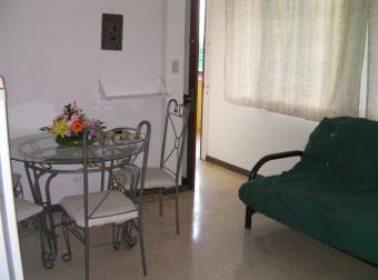 NICE,CLEAN AND SAFE AREA ..2BEDROOM APARTMENT FOR RENT 