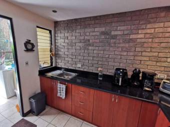 se vende excelent casa en condominio en la union cartago 20-1584