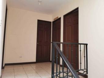 se vende excelent casa en condominio en la union cartago 20-1584