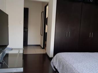 se alquila moderno y espacioso apartamento a 5 minutos de city mall 20-1909