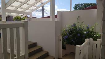 CG-20-642.  Espectacular y Hermosa Casa en Venta.  En AlajuelaRioSegundo.   