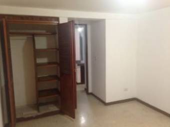 Apartamento para alquilar con o sin linea blanca en Rohrmoser. Precio negociable