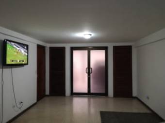 Apartamento para alquilar con o sin linea blanca en Rohrmoser. Precio negociable