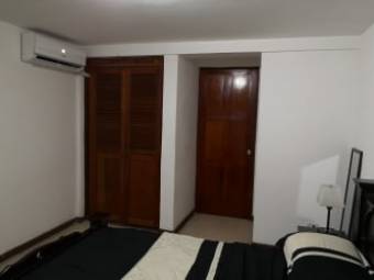 Apartamento para alquilar con o sin linea blanca en Rohrmoser. Precio negociable