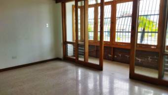 Apartamentos en Alquiler en San Vicente de Moravia-COD 4002091