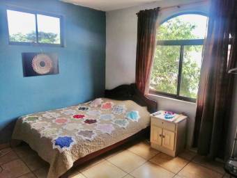 Se vende amplia casa en Heredia. 21-1040 