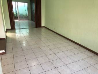 Se vende bonita casa en Heredia, 21-1379