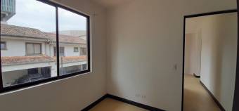 Se vende bonita casa en Heredia 21-2374