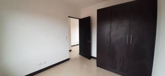 Se vende bonita casa en Heredia 21-2374