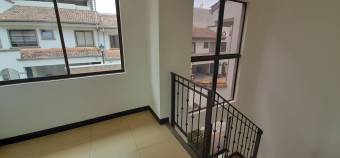 Se vende bonita casa en Heredia 21-2374