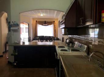 Se vende casa en San Francisco de Heredia, con una ubicación privilegiada, 21-2418