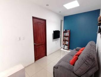 Se vende linda casa en Heredia, en condómino con muchas amenidades 21-2340