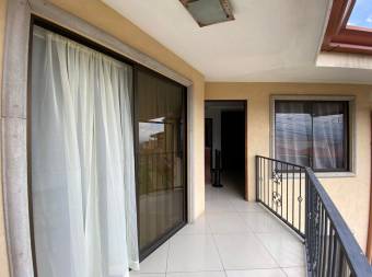 Se vende Casa con acabados de lujo en Cotizado Condominio en San Francisco de Heredia21-2432