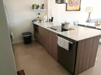 Apartamento alquiler Escazu, Guachipelin, linea blanca. Cod 1026535