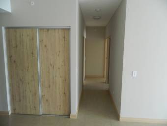 Se alquila precioso apartamento en Ulloa 21-310