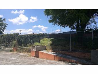 Lote en venta en Goicoechea, industrial comercial. Cod. 602114