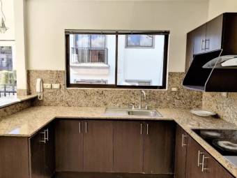  V#499 Hermoso Apartamento en Alquiler en Real Cariari. 