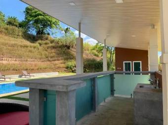 Casa en venta en Grecia, Alajuela. RAH 22-1970