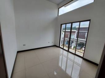 MLS-22-1840 VENTA CASA AGUA CALIENTE CARTAGO