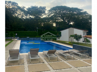 SE VENDE CASA EN CONDOMINIO EN HACIENDA COLÓN SAN JOSÉ