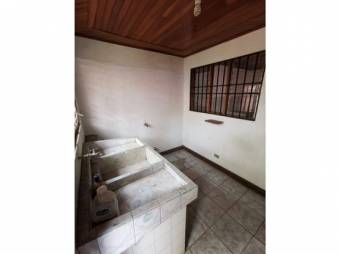 SE VENDE TERRENO COMERCIAL CON CASA Y LOCAL ALAJUELA CENTRO