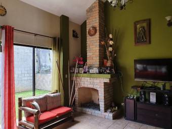 Casa en venta en Vazquez de Coronado, San José. RAH 23-184