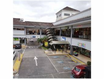 SE ALQUILA AMPLIO LOCAL COMERCIAL EN PLAZA ROHRMOSER, PAVAS