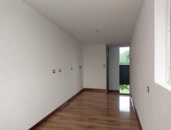 Casa en Venta en Santa Ana, San José. RAH 23-239