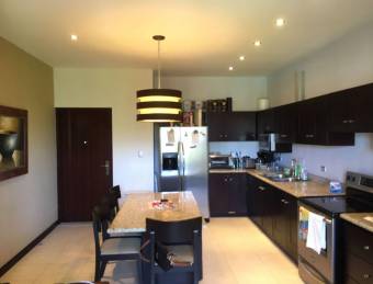 Apartamento en Venta en Santa Ana, San José. RAH 23-223