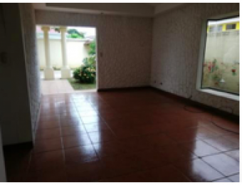 Venta de casa en residencial en Pozos, Santa Ana