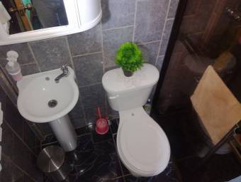 Se vende casa amplio jardin en paraiso de Cartago 