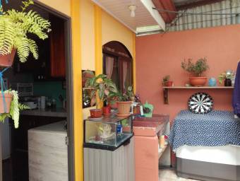 Se vende casa amplio jardin en paraiso de Cartago 22-1501