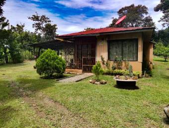 Se vende Terreno con Casa 