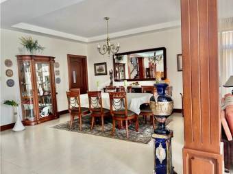 VENTA DE CASA EN RESIDENCIAL CARIARI, HEREDIA.