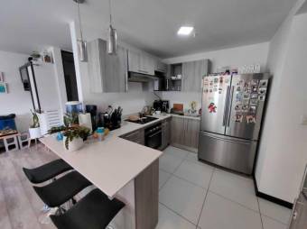 MLS-23-276 VENTA APARTAMENTO SABANA SAN JOSE