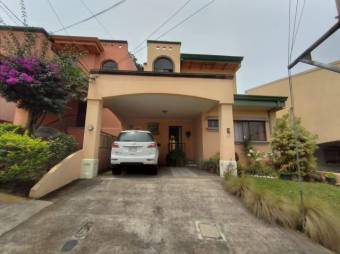 Se Vende hermosa casa de dos plantas 23-234