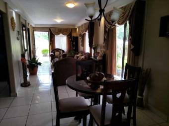 MLS-22-2586 VENTA CASA PARAISO CARTAGO