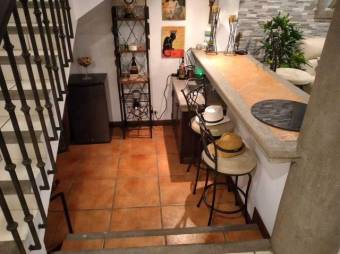 MLS-22-1831 VENTA CASA ESCAZU SAN JOSE