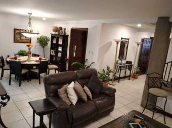 MLS-22-1831 VENTA CASA ESCAZU SAN JOSE