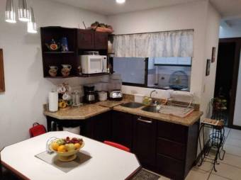 MLS-22-1831 VENTA CASA ESCAZU SAN JOSE