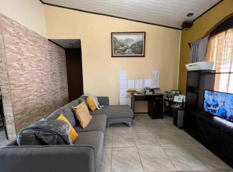 Casa en venta en San Rafael de Alajuela. RAH 23-304