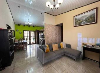 Casa en venta en San Rafael de Alajuela. RAH 23-304