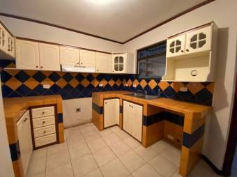 Se vende apartamento en condominio privado 22-1623