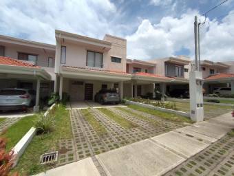 Casa en venta en Santo Domingo, Heredia. RAH 23-319